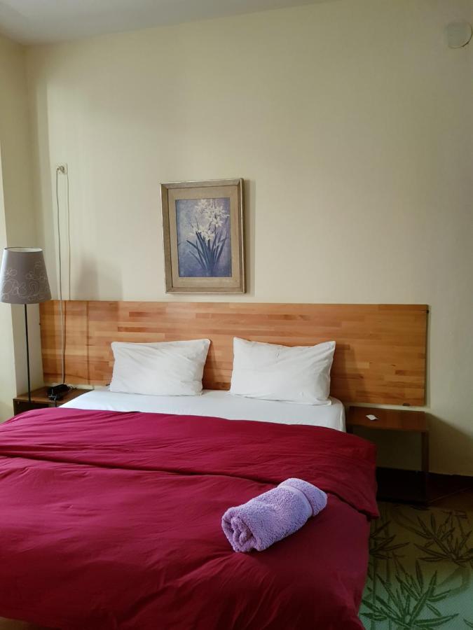 Hotel Kurtabeg Shkodër Екстериор снимка