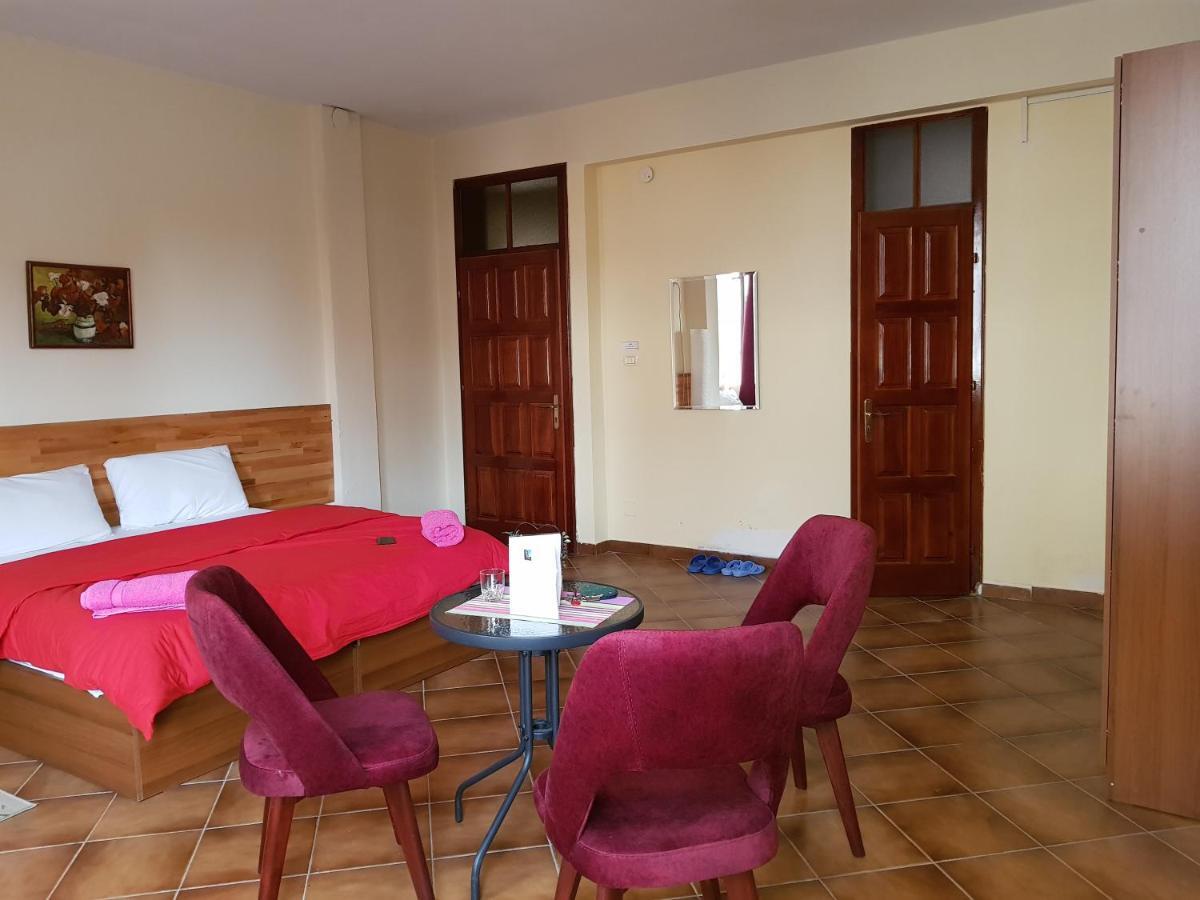 Hotel Kurtabeg Shkodër Екстериор снимка