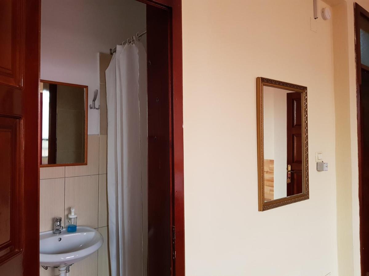 Hotel Kurtabeg Shkodër Екстериор снимка